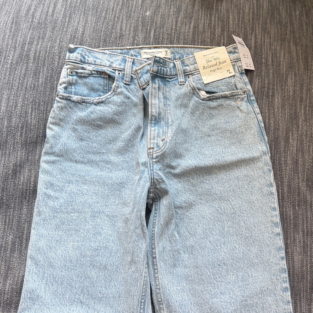Abercrombie 90s Relaxed Jean light wash 29 xlong